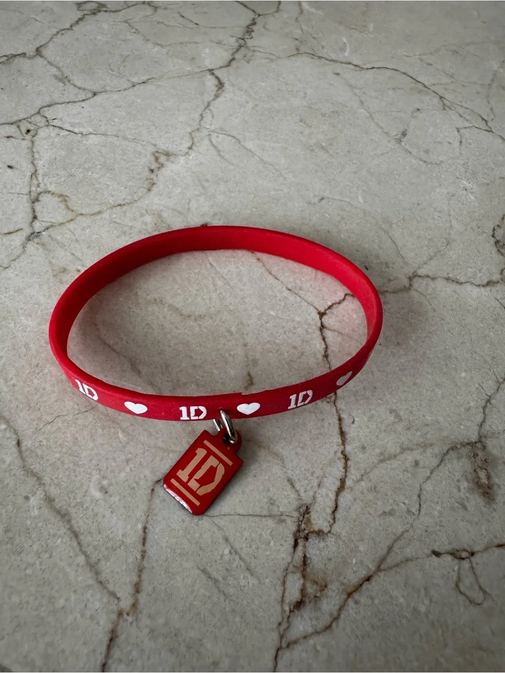 One Direction 1D Silicone Gummy 6 Bracelets Harry Liam Niall Zayn Louis